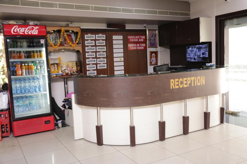 Dwārka Hotel Rudra Plaza المظهر الخارجي الصورة