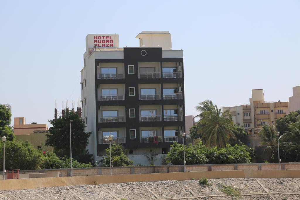 Dwārka Hotel Rudra Plaza المظهر الخارجي الصورة